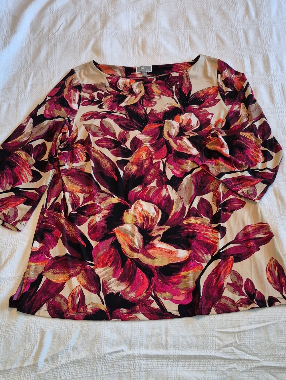 JM Collection women's 2X 3/4 sleeve floral top gems on the top VGUC